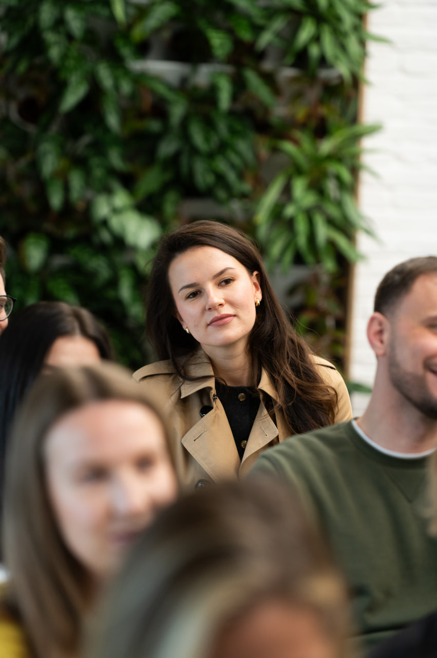 Mic dejun de afaceri: SMM a murit. Cum să te promovezi în 2026?